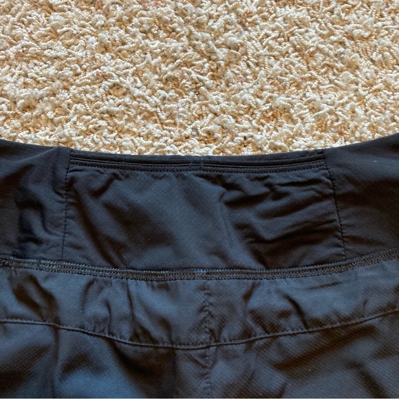 Patagonia Women’s Black Strider Running Shorts - Picture 6 of 6